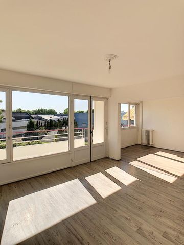 Location Appartement 4 pièces 71m² ANGERS 49000 - Photo 3