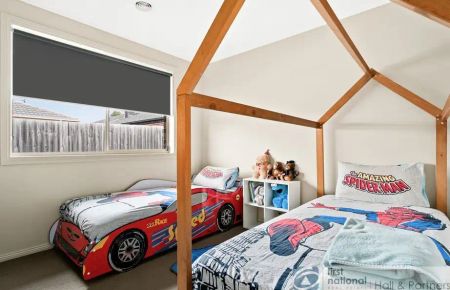 “Set in a peaceful court” - Photo 4