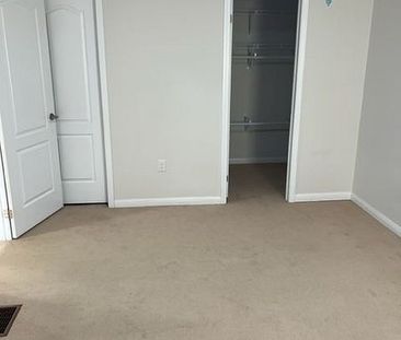 For Lease - 21 Arnprior Road, Brampton, Ontario - Photo 6