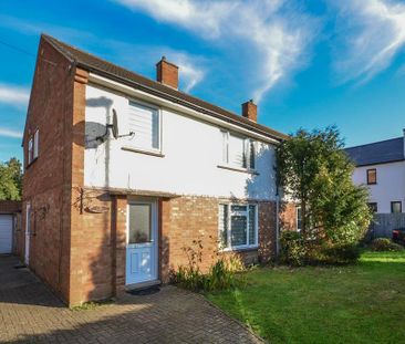 4 bedroom semi-detached house to rent - Photo 6