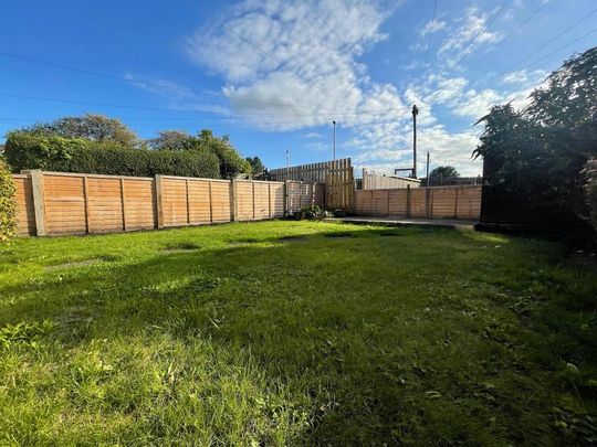 2 bedroom house to rent - Photo 1