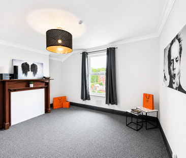 2 bedroom flat to rent - Photo 1