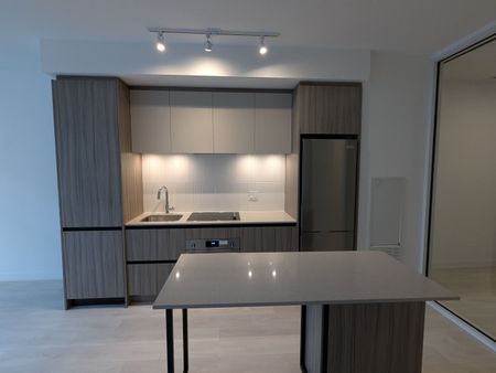 For Lease - 8 Beverley Glen Boulevard Unit# 409, Vaughan, Ontario - Photo 2