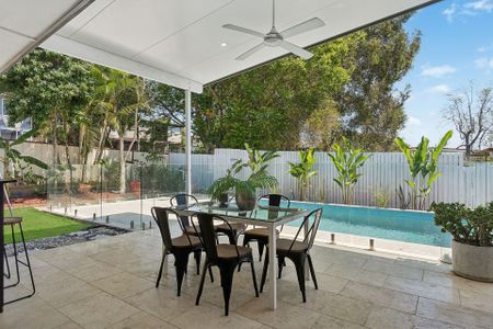 Stylish Family Retreat with Pool in Mansfield High Catchment - Photo 4
