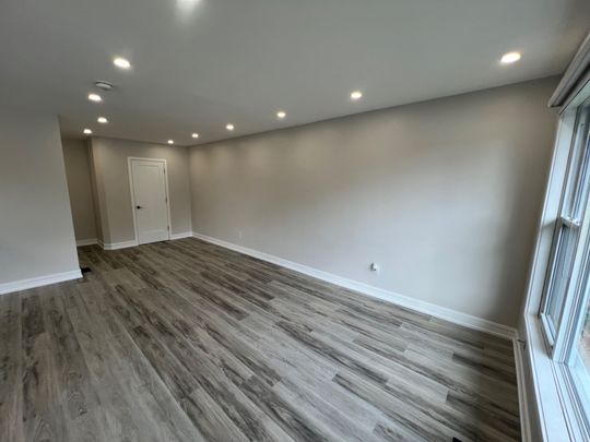 For Lease - 87 Walter Avenue Unit# MAIN, Newmarket, Ontario - Photo 1