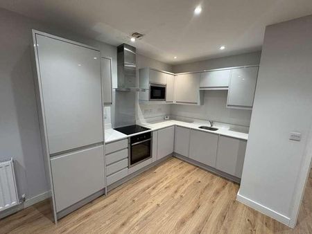 Albany Gate, Darkes Lane, EN6 - Photo 3