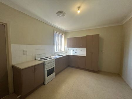 16 Brook Street, Whyalla Stuart - Photo 5