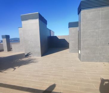 Piso de alquiler en Gertrude Stein, L'Olivera - Photo 5