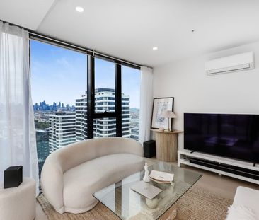 Natural Light & Great Location! - Photo 5