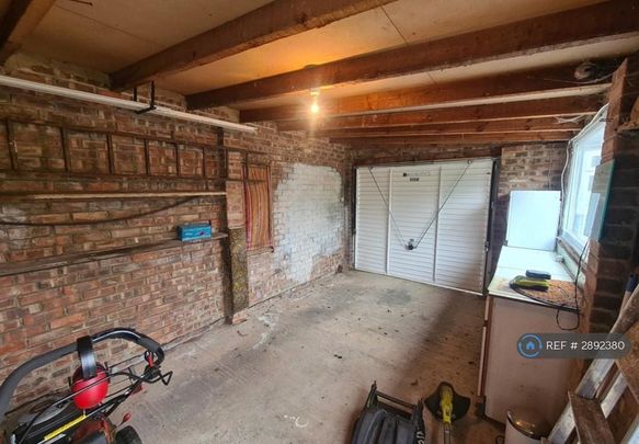 2 bedroom bungalow to rent - Photo 1