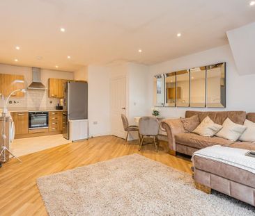 2 bedroom flat to rent - Photo 1