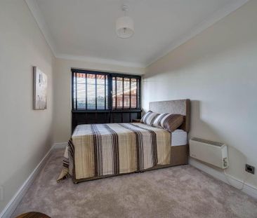 23 Balmoral Court, Belfast, BT9 7GR - Photo 5