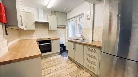 Bishops Mill Road, Bangor, Gwynedd, LL57 - Photo 3