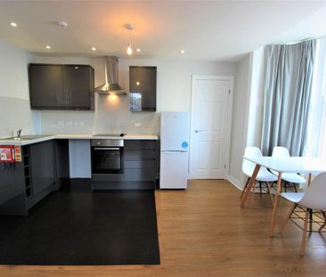 1 bedroom flat to rent - Photo 4