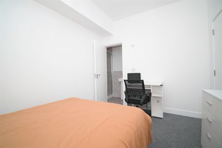 1 bed house share to rent in Fir Street, Burnley, BB10 - Photo 4