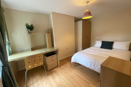 5 Bed Terraced House, Whitby Rd, M14 - Photo 5