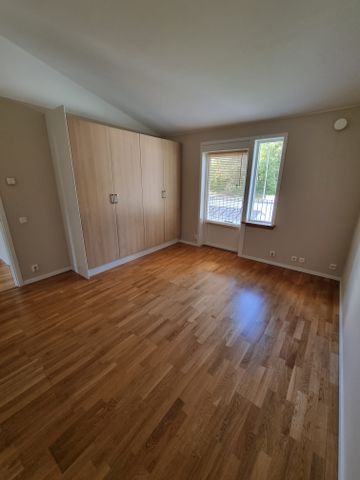 Annalundsvägen, Södertälje - Photo 3