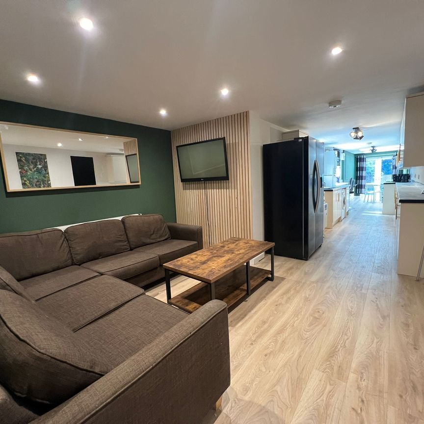 272 Hubert Road - Photo 1