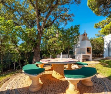 4 bedroom luxury Villa for rent in Loulé, Distrito de Faro - Photo 4