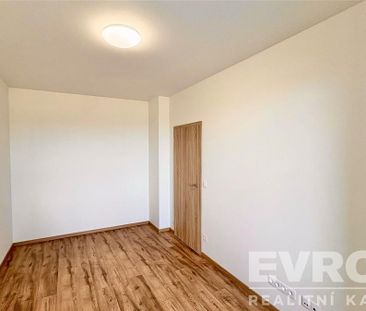Pronájem bytu 2+kk 56 m2 - Fotografie 3