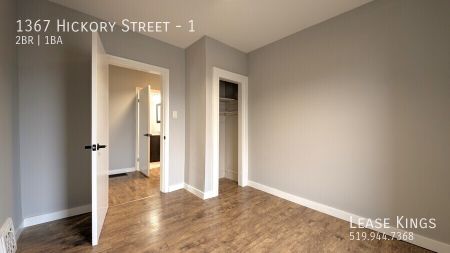 Refreshed 2 Bed 1 Bath Main Floor Unit on Quiet Central Windsor Street - Photo 2