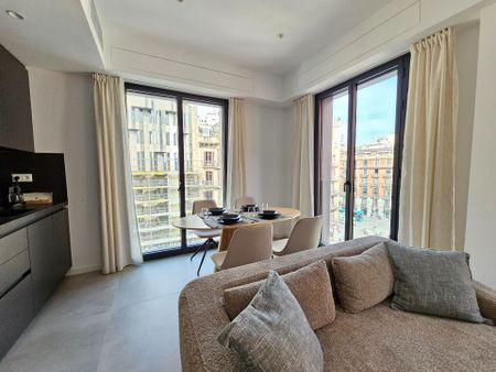 Piso de alquiler en Ronda Universitat, Dreta de l'Eixample - Photo 5