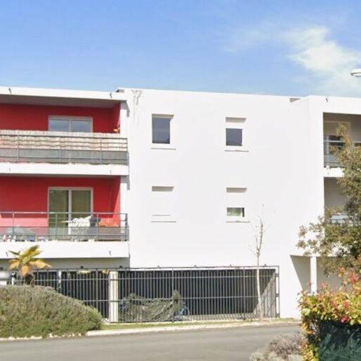 Location Appartement 2 pièces 42m² ROYAN 17200 - Photo 2