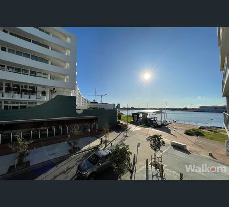 103/19 Honeysuckle Drive, Newcastle, NSW 2300 - Photo 3
