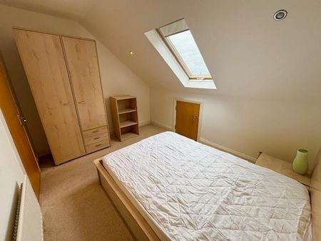 2 bedroom flat to rent - Photo 3