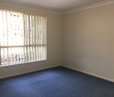 Spacious 3 bedroom home in Tranquil Kings Point - Photo 3