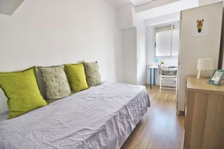 Carrer del Mestre Aguilar, Valencia, Valencian Community 46006 - Photo 3