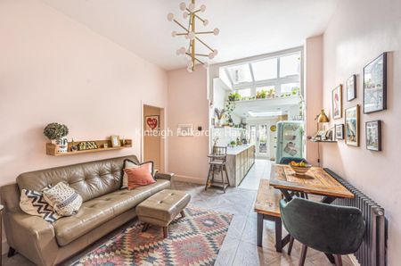 2 bedroom flat to rent - Photo 4