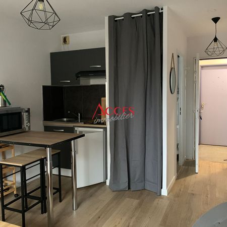 Location Appartement 1 pièce 17m² - Photo 3