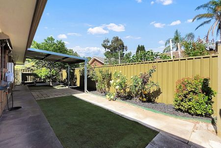 Simple, low maintenance living - Photo 5