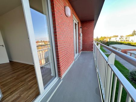 Gerenoveerd appartement met terras, garage en 2 slaapkamers in Tongeren - Foto 3