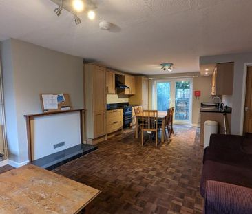 5 bedroom terraced house to rent - Photo 1