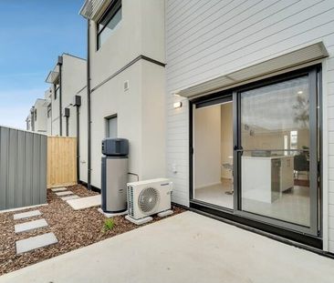 Wyndham Vale - Photo 1