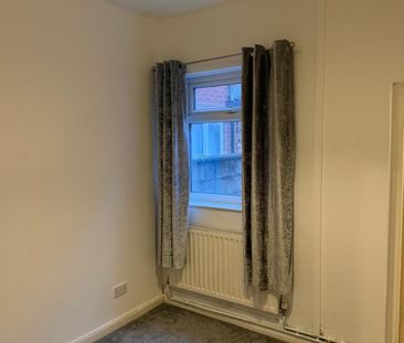2 bed Terraced in Silkstone Street St Helens, St Helens, WA10 4PB - Photo 2
