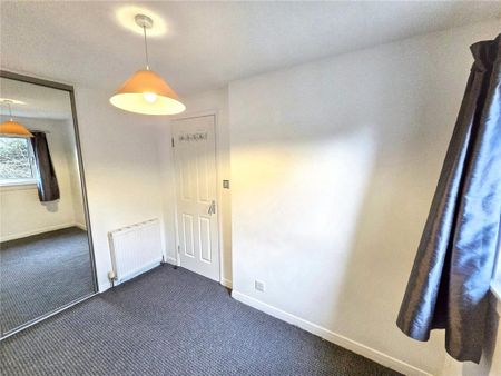 2 bedroom semi-detached house to rent - Photo 5