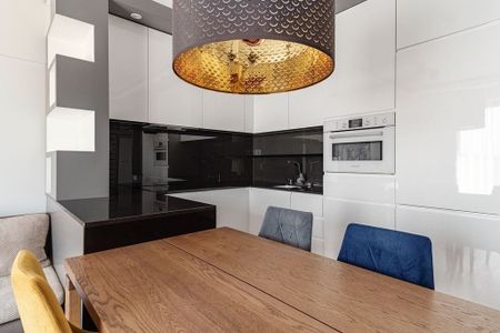 2 pokoje Al. Wyścigowa Garaż 59 m² - Zdjęcie 4