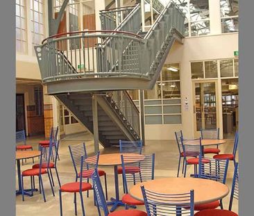 Easy Living in the City - Ideal for Students - Photo 5