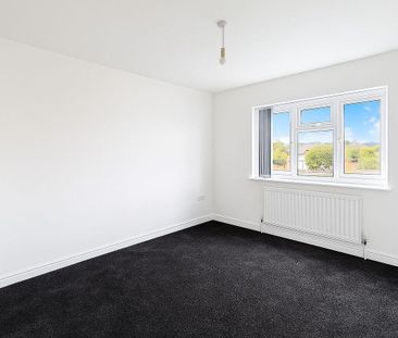 6 bedroom semi-detached house to rent - Photo 3