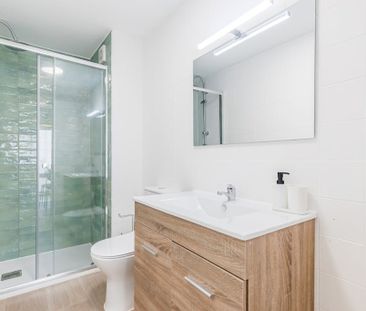 Carrer de Miguel Servet, Valencia, Valencian Community 46015 - Photo 6