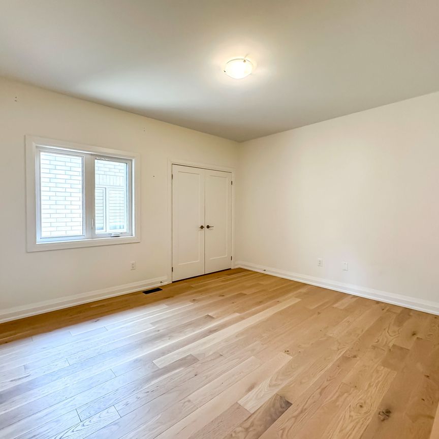 For Lease - 34 Shepherd Drive, Barrie, Ontario - Photo 1