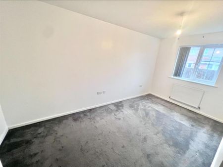 2 bedroom semi-detached house to rent - Photo 5