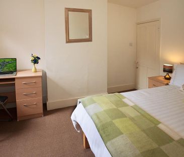 3 bedroom terraced house to rent - Photo 6