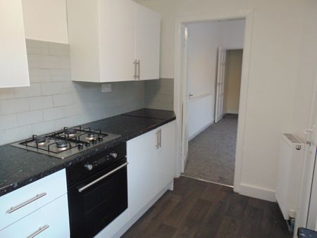St Cuthbert Street - Photo 5