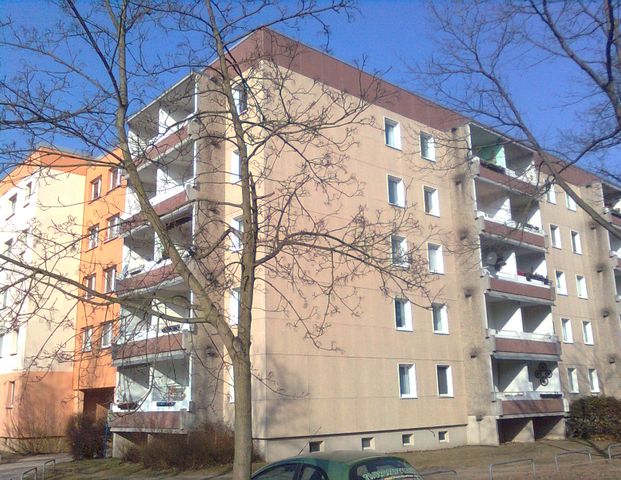 Zwei Zimmer mit Balkon - Foto 1