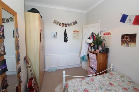 4 bedroom house to rent - Photo 3