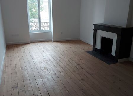 Appartement à louer 2 pièces • Villefranche-sur-Saône - Photo 2